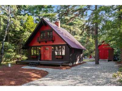 Home For Sale in Tamworth, New Hampshire