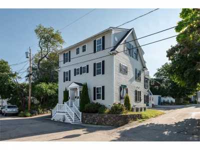 Home For Sale in Kittery, Maine