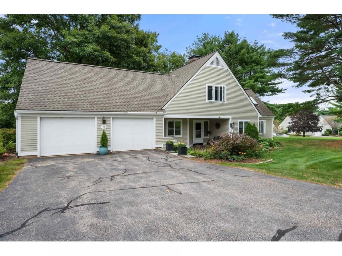 Picture of Home For Sale in Laconia, New Hampshire, United States