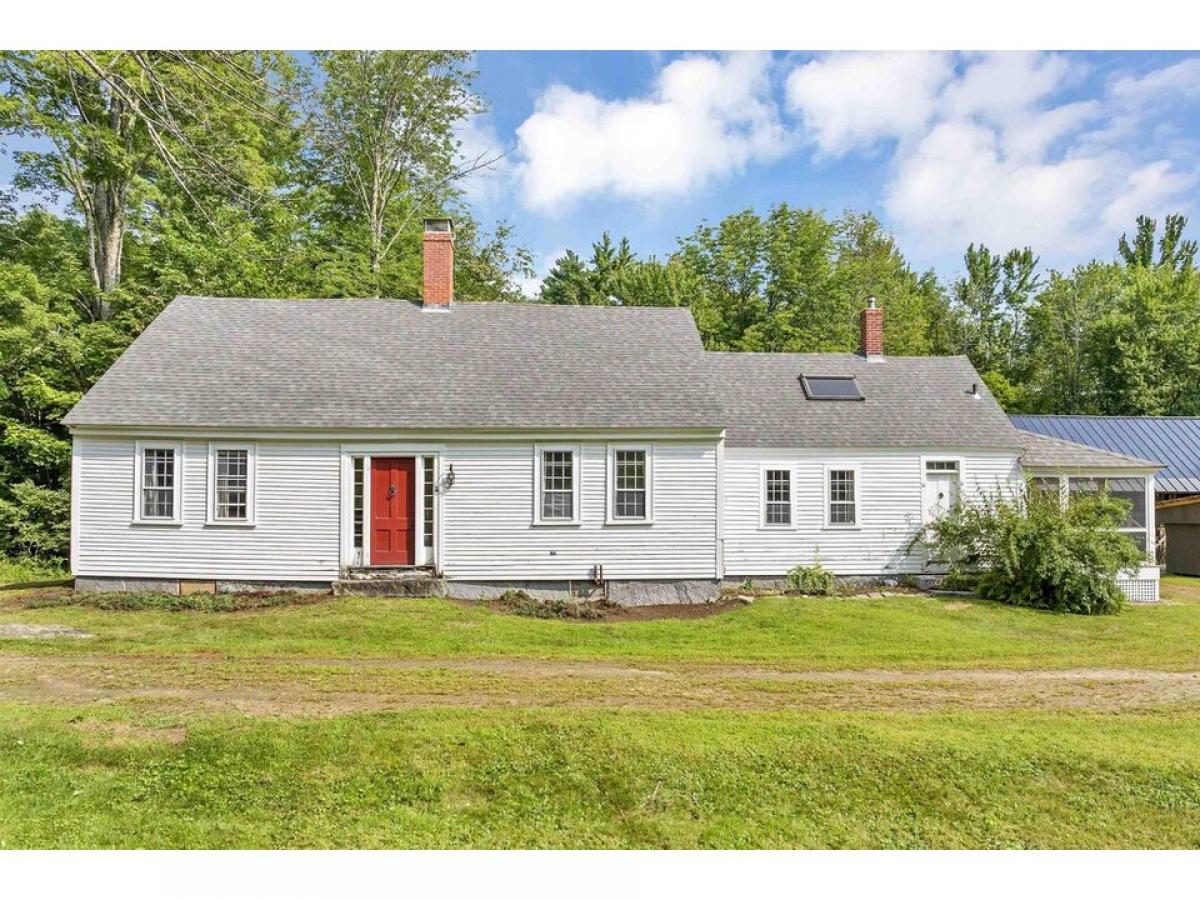 Picture of Home For Sale in Sandwich, New Hampshire, United States