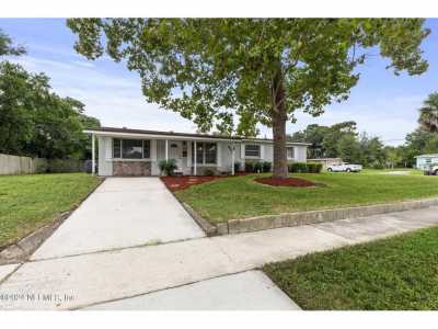 Home For Sale in Jacksonville, Florida