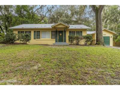 Home For Sale in Palatka, Florida