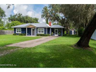 Home For Sale in Palatka, Florida