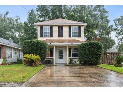 Home For Sale in Jacksonville, Florida