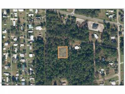 Residential Land For Sale in Crescent City, Florida