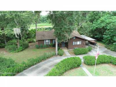 Home For Sale in Hawthorne, Florida