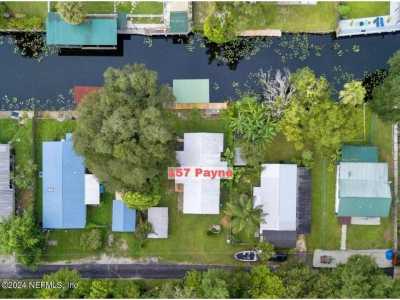 Home For Sale in Satsuma, Florida