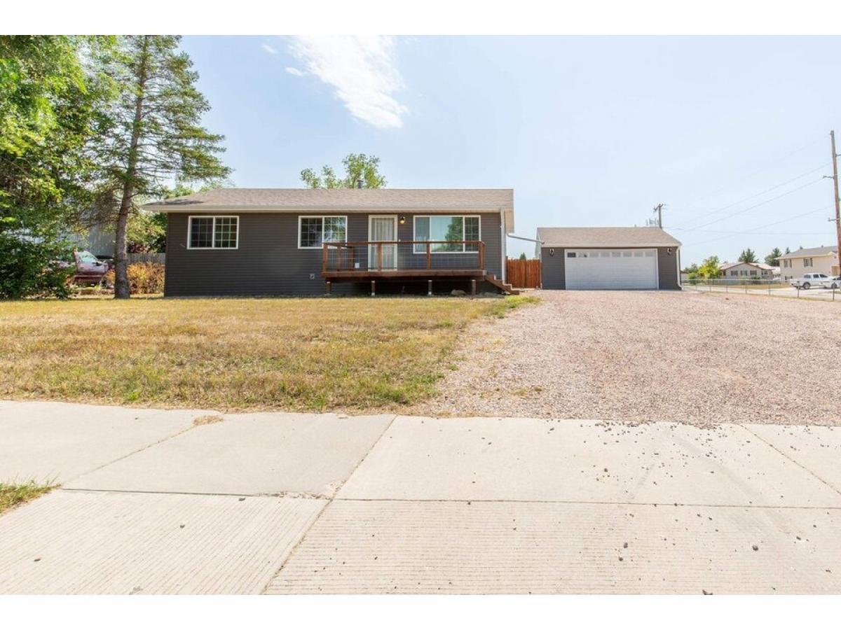 Picture of Home For Sale in Rapid City, South Dakota, United States