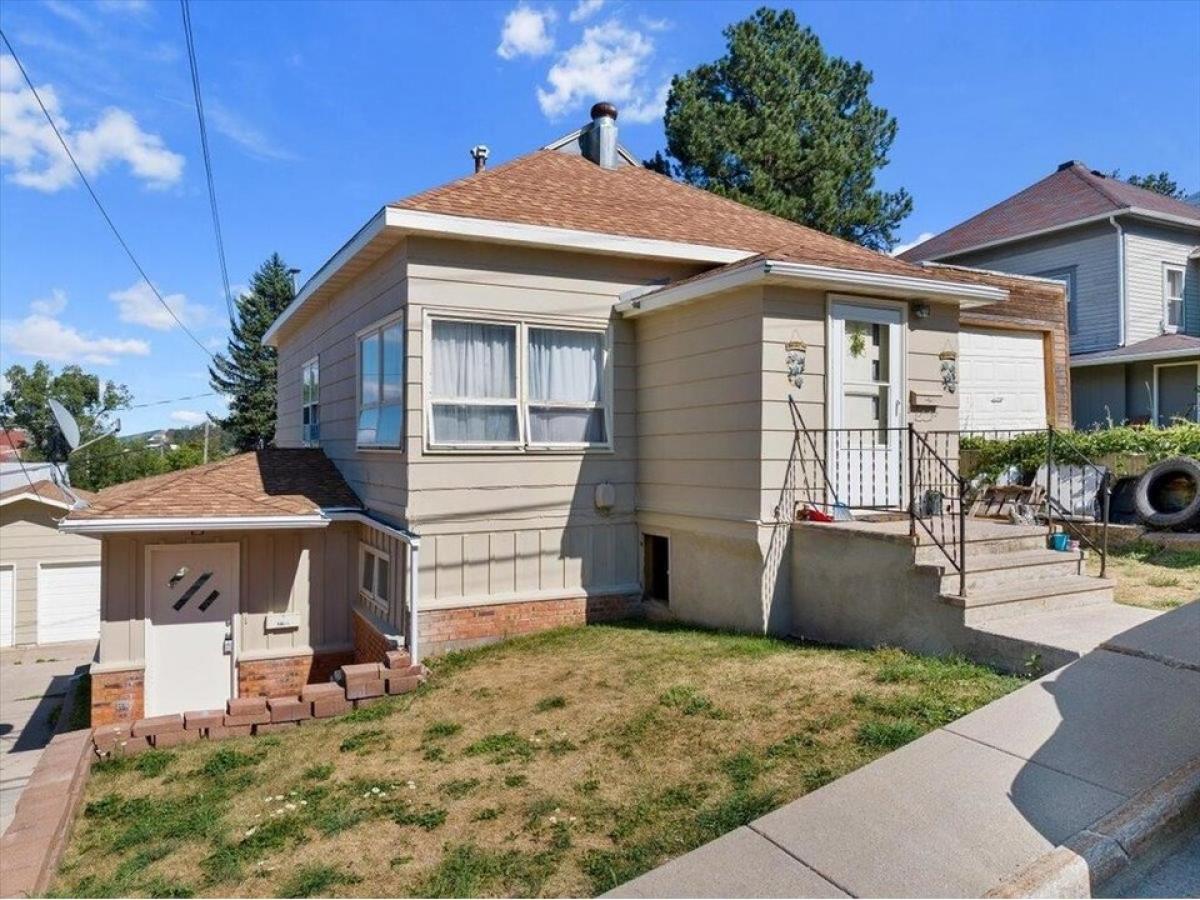 Picture of Home For Sale in Lead, South Dakota, United States