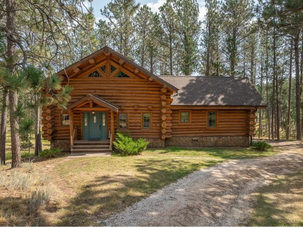 Picture of Home For Sale in Custer, South Dakota, United States