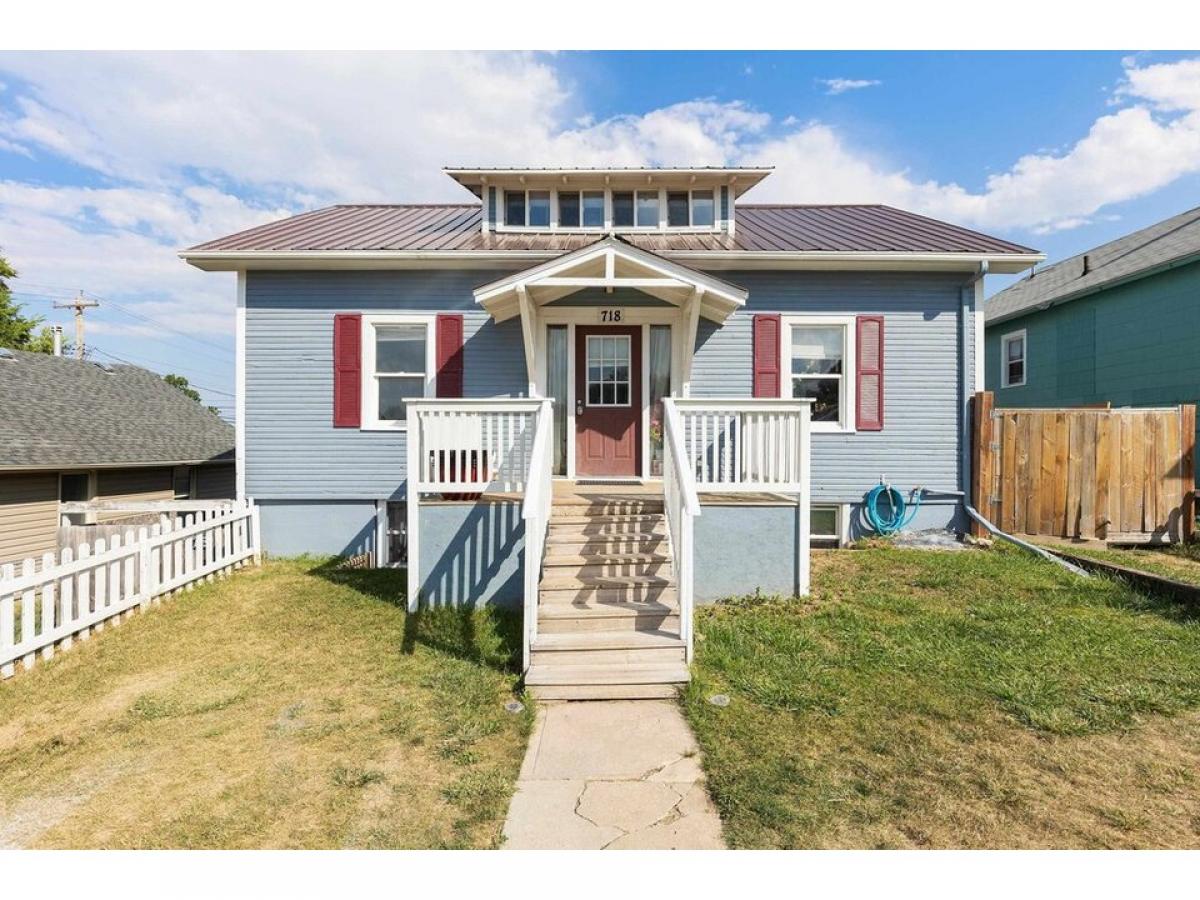 Picture of Home For Sale in Rapid City, South Dakota, United States