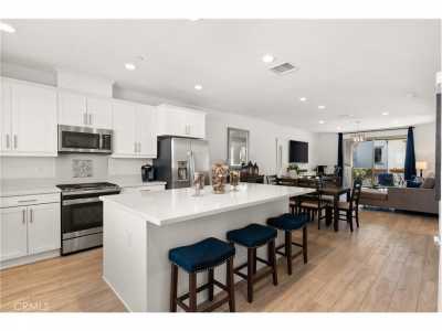 Home For Sale in Lake Forest, California