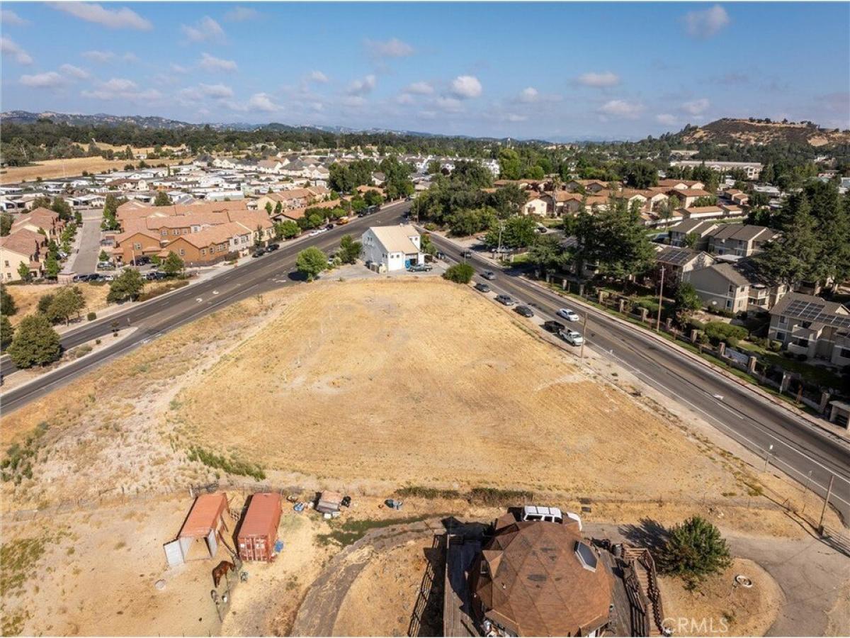 Picture of Residential Land For Sale in Atascadero, California, United States