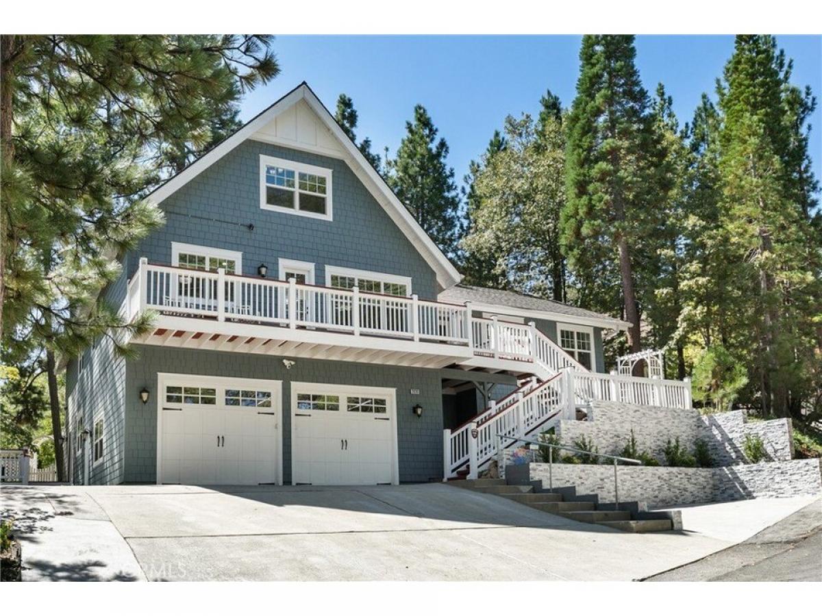 Picture of Home For Sale in Lake Arrowhead, California, United States