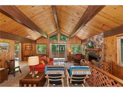 Home For Sale in Crestline, California