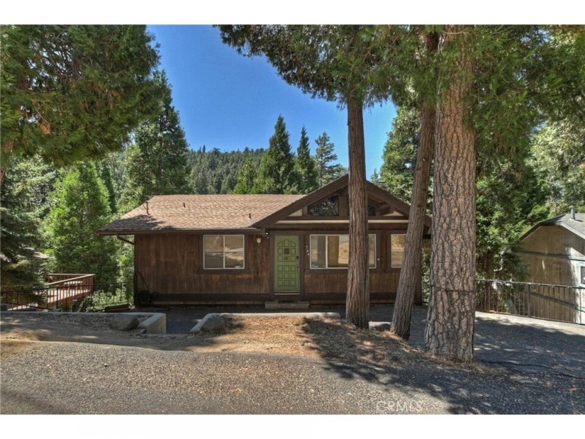 Picture of Home For Sale in Crestline, California, United States