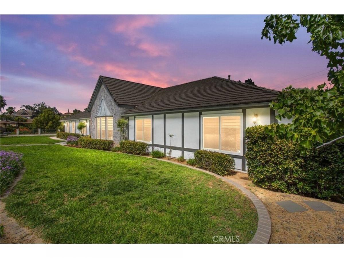 Picture of Home For Sale in Loma Linda, California, United States