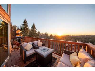 Home For Sale in Green Valley Lake, California