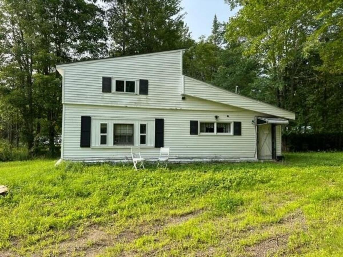 Picture of Home For Sale in Litchfield, Maine, United States