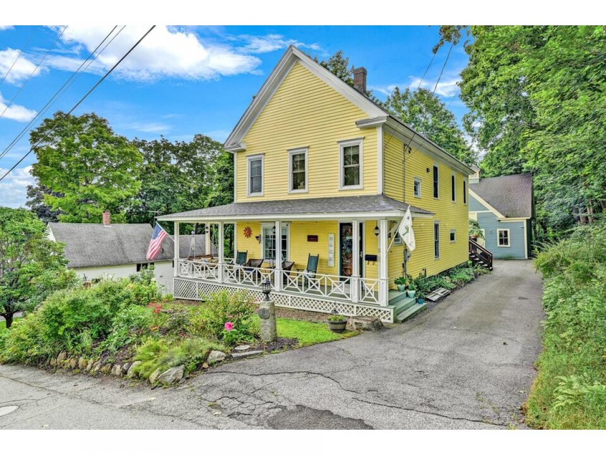 Picture of Home For Sale in Hallowell, Maine, United States