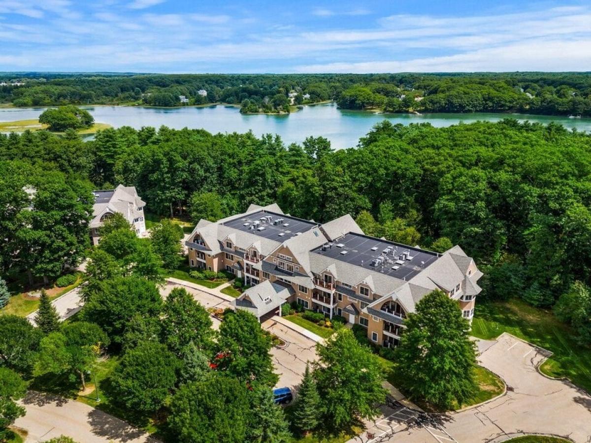 Picture of Home For Sale in Kittery, Maine, United States