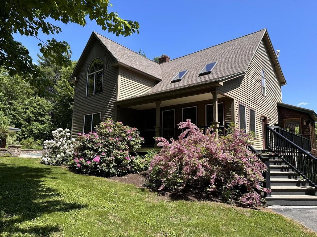 Picture of Home For Sale in Norridgewock, Maine, United States