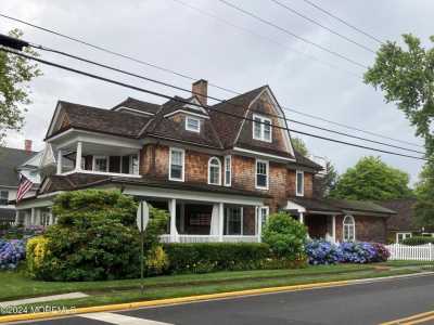 Home For Sale in Spring Lake, New Jersey