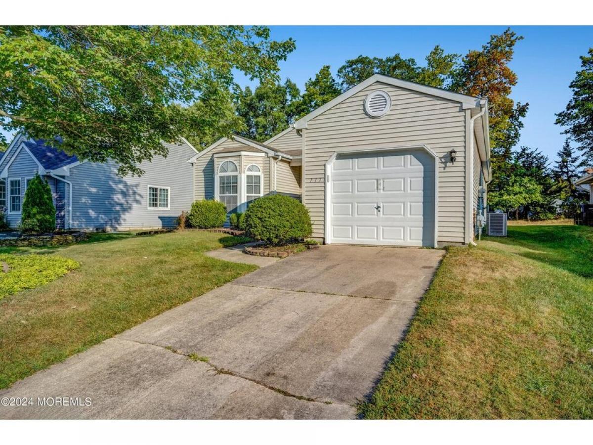 Picture of Home For Sale in Little Egg Harbor, New Jersey, United States