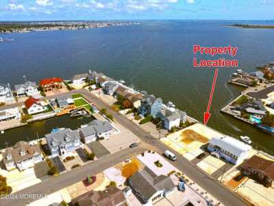 Home For Sale in Toms River, New Jersey