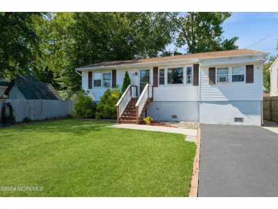 Home For Sale in Brick, New Jersey