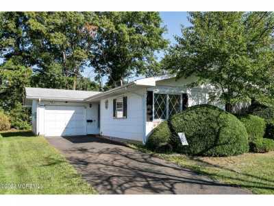 Home For Sale in Brick, New Jersey