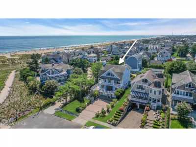 Home For Sale in Sea Girt, New Jersey