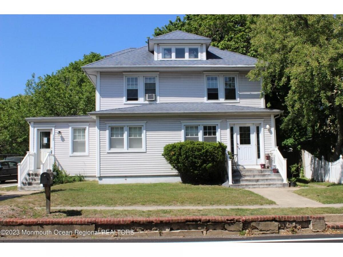 Picture of Home For Sale in Barnegat, New Jersey, United States