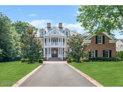 Home For Sale in Manasquan, New Jersey