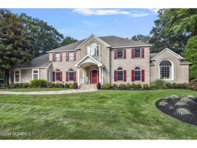 Home For Sale in Wall, New Jersey