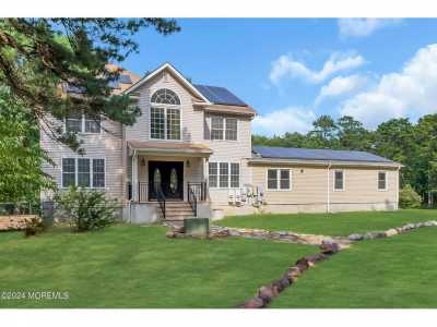 Home For Sale in Jackson, New Jersey