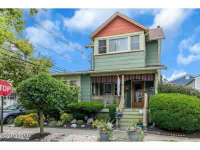 Home For Sale in Ocean Grove, New Jersey