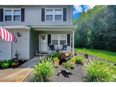 Home For Sale in Brick, New Jersey