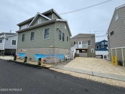 Home For Rent in Lavallette, New Jersey