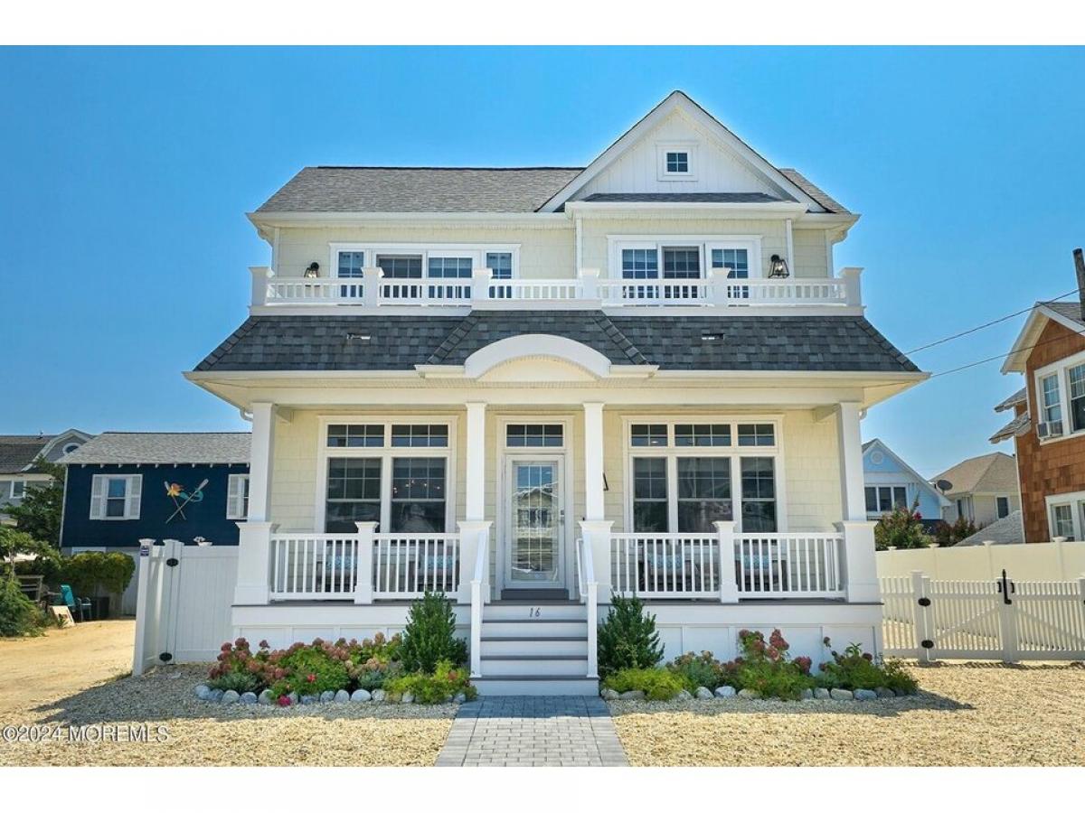 Picture of Home For Sale in Lavallette, New Jersey, United States