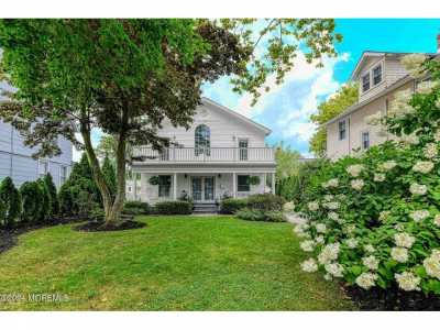 Home For Sale in Spring Lake, New Jersey