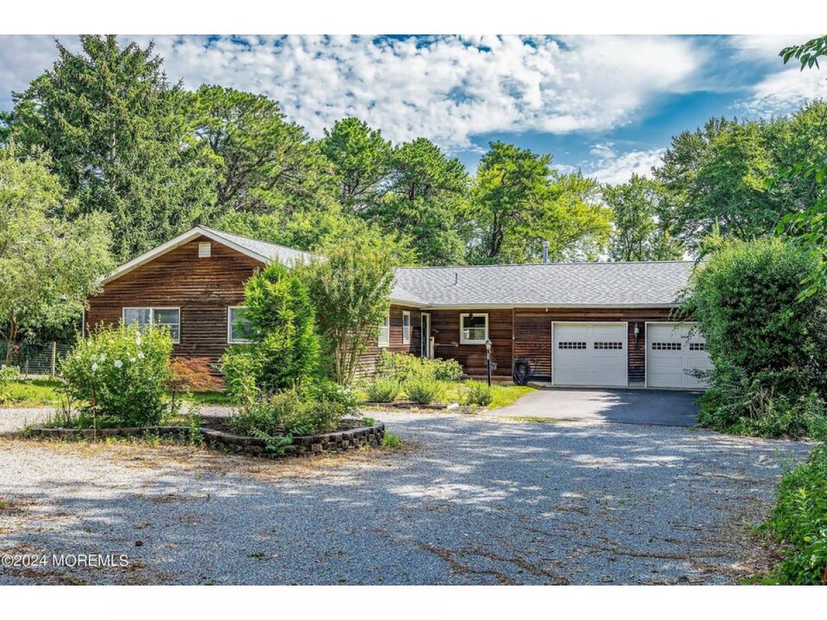 Picture of Home For Sale in Brick, New Jersey, United States