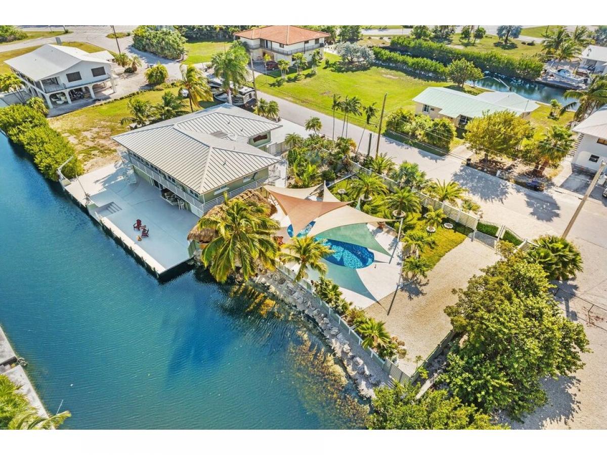 Picture of Home For Sale in Big Pine Key, Florida, United States