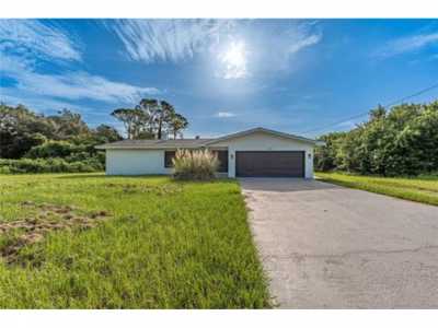 Home For Sale in Lake Placid, Florida