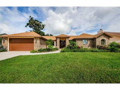 Home For Sale in Valrico, Florida