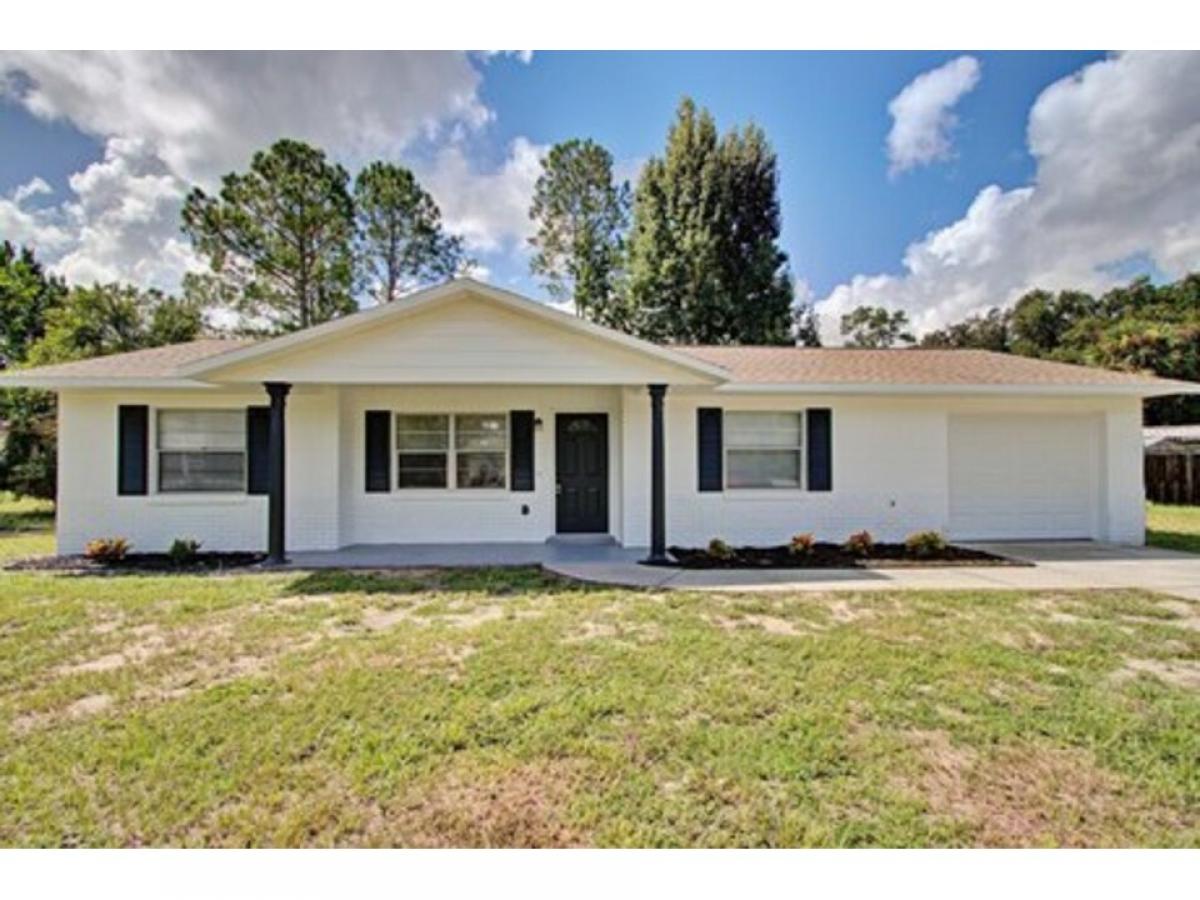 Picture of Home For Sale in Paisley, Florida, United States