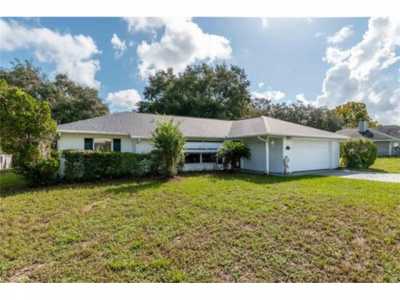 Home For Sale in Fruitland Park, Florida