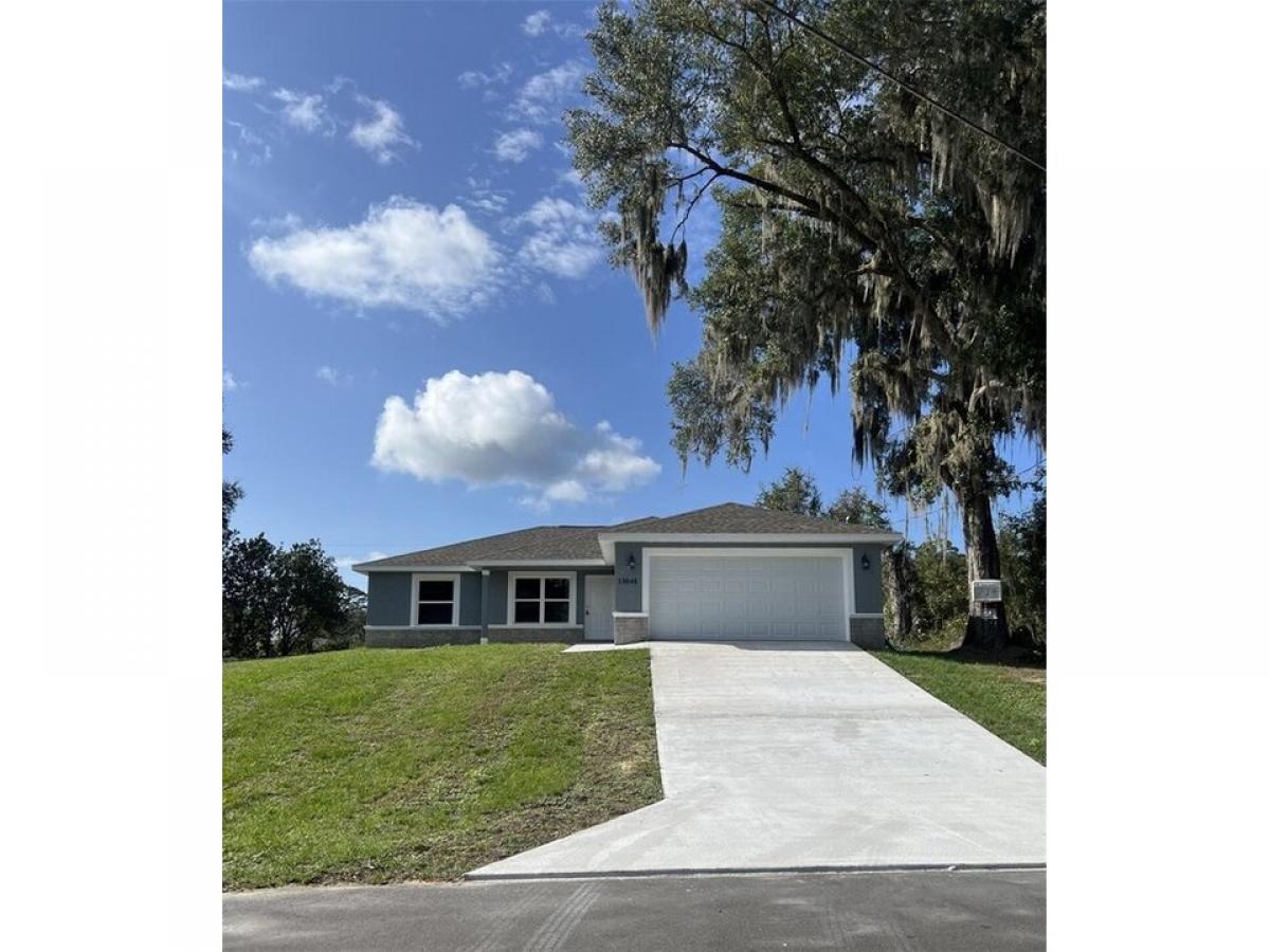 Picture of Home For Sale in Silver Springs, Florida, United States