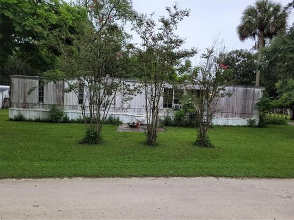 Picture of Home For Sale in Fort Mc Coy, Florida, United States