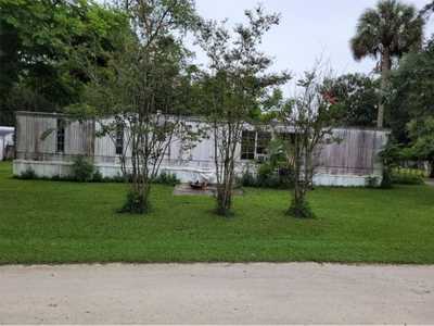 Home For Sale in Fort Mc Coy, Florida